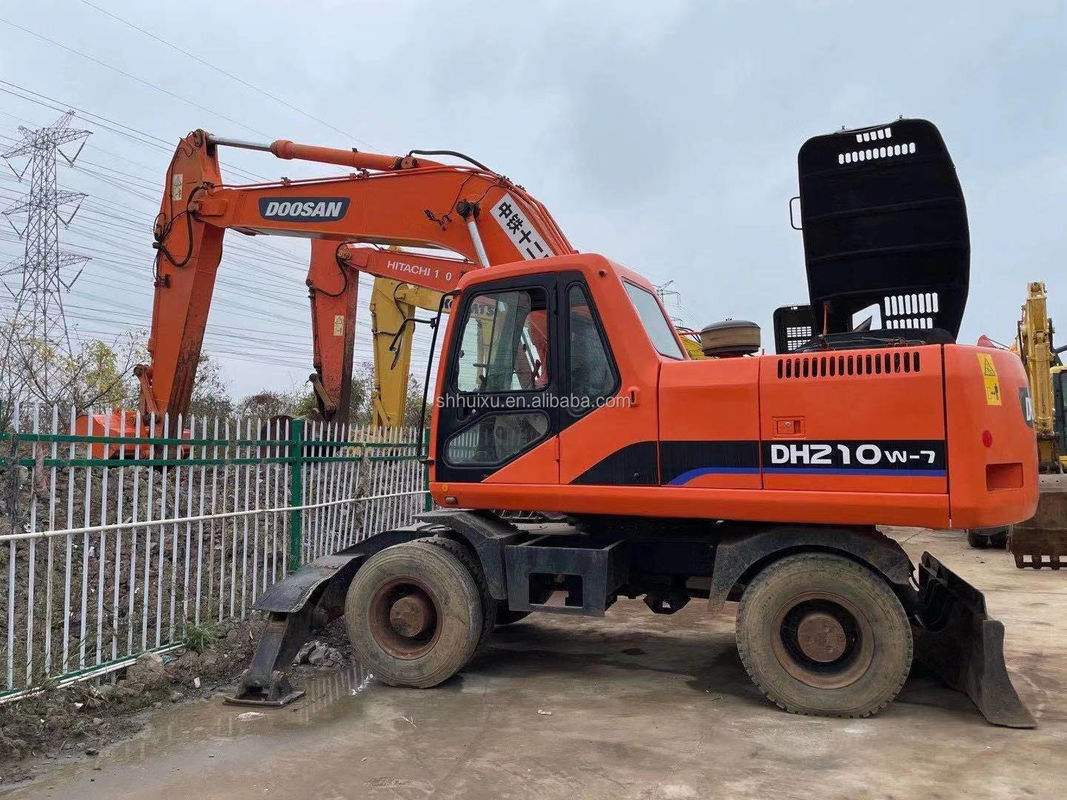 Tweedehands hoogwaardige DOOSAN 210W graafmachine met lage prijs te koop/Gebruikte hydraulische kruiper Doosan 210W graafmachine