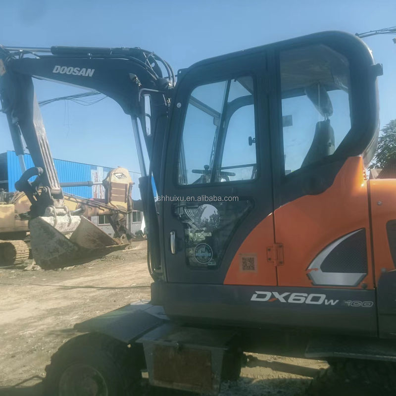 Doosan warmverkoop Gebruikte doosan dh60-7 kruipergraver/gebruikte mini-graver Doosan DX60W Goedkope prijs