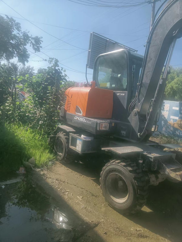 Doosan warmverkoop Gebruikte doosan dh60-7 kruipergraver/gebruikte mini-graver Doosan DX60W Goedkope prijs