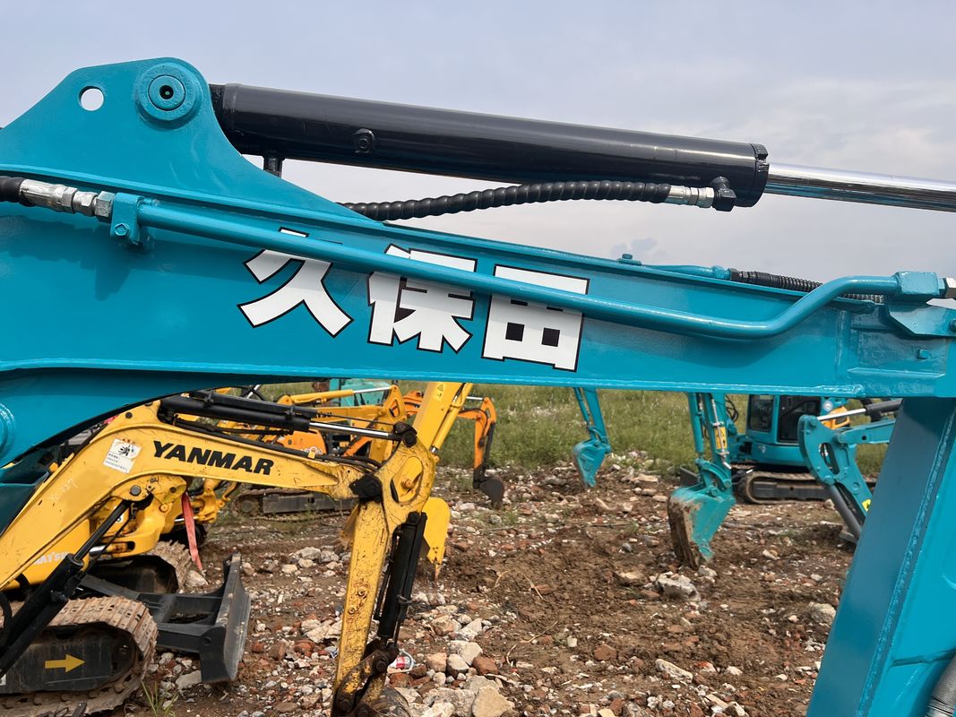 Gebruikte graafmachine kubota135/ tweedehands mini graafmachine kubota 135 lage prijs te koop