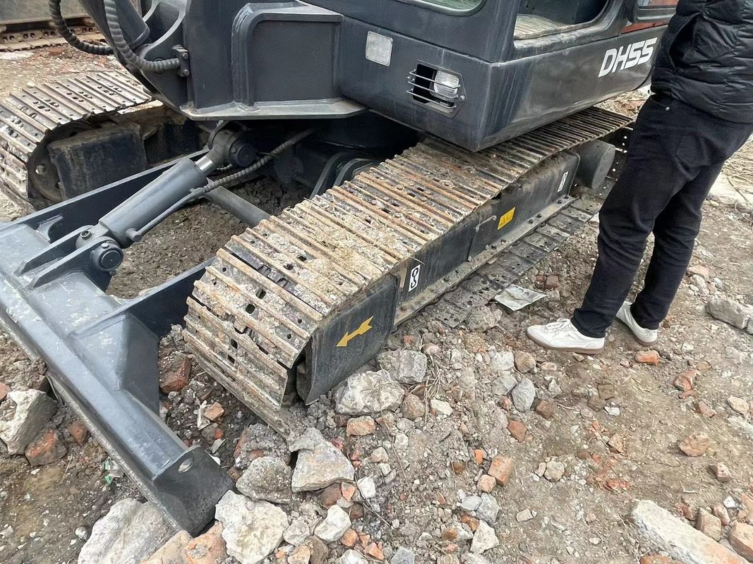 Tweedehands Crawler Excavator hoge kwaliteit met lage prijs gebruikt Doosan55 te koop weg maken machine