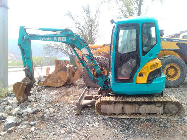 Tweedehands Kubota35 graafmachine uit Korea te koop.