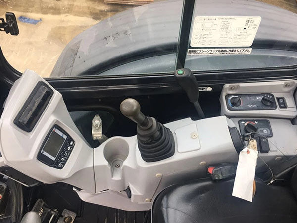 Tweedehands KubotaU40 graafmachine uit Korea te koop