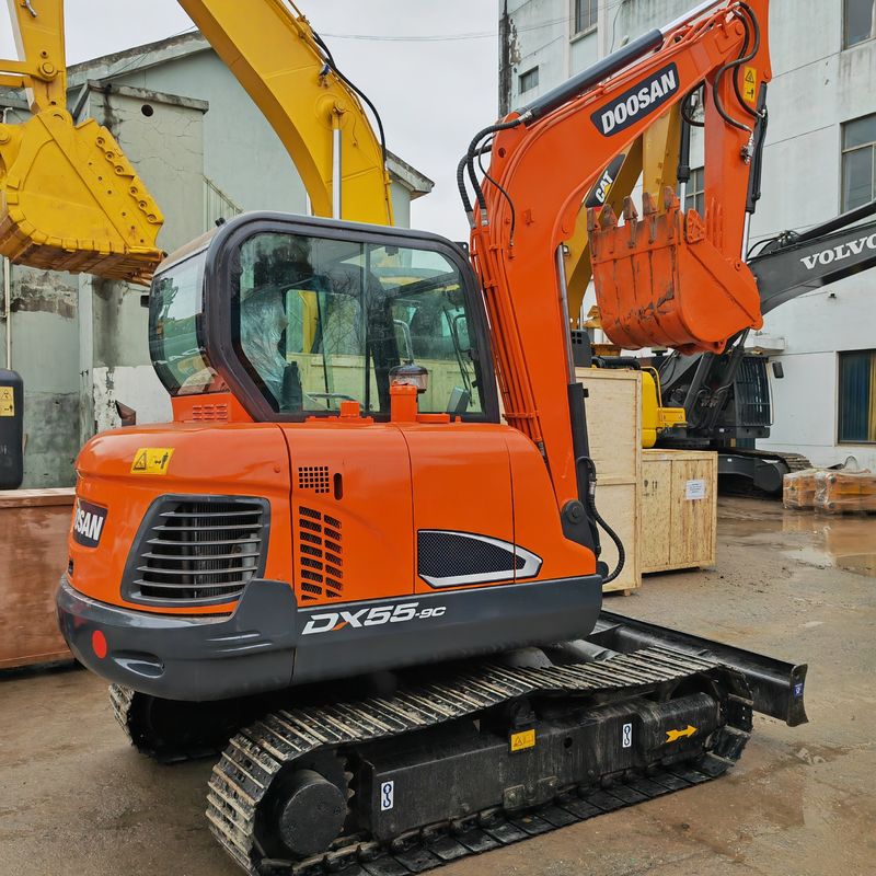 5.5 ton Mini Gebruikte Doosan Dx55 Gebruikte graafmachine 0,75m3 Emmercapaciteit