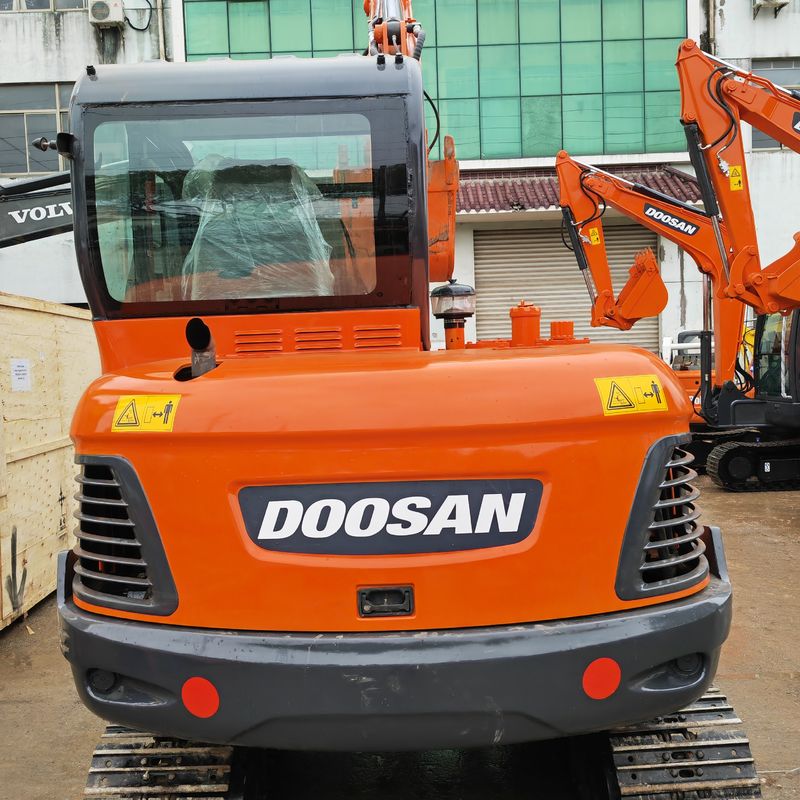 5.5 ton Mini Gebruikte Doosan Dx55 Gebruikte graafmachine 0,75m3 Emmercapaciteit