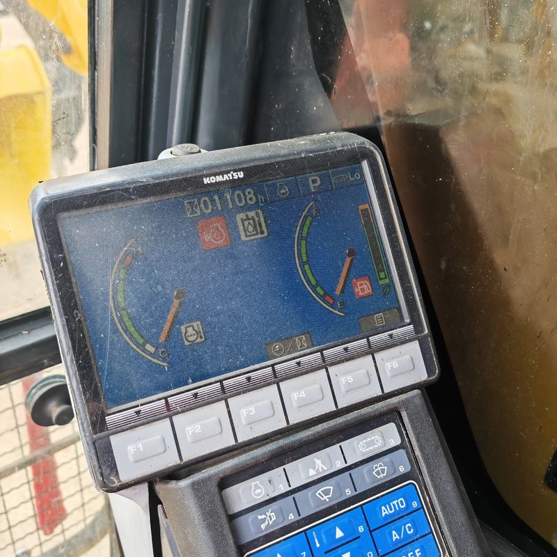 Tweedehands Japan graafmachine komatsu pc200 gebruikte graafmachine komatsu pc200 Japan origineel