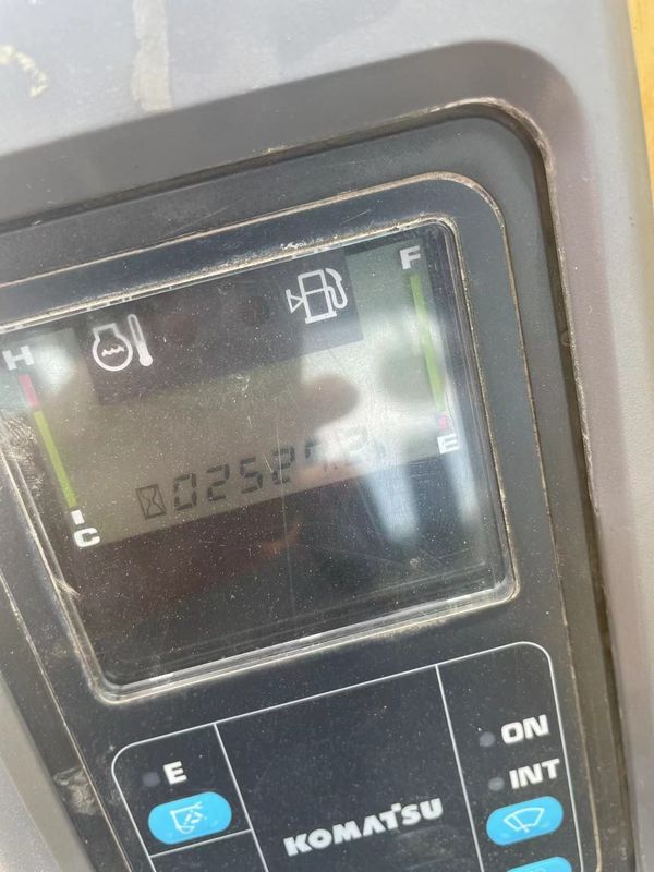 China tuingraafmachine Komatsu PC70-8 gebruikte machines kleine graafmachine prijs gebruikte landbouwmachine apparatuur