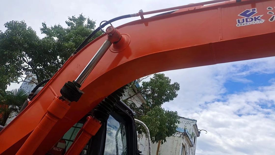 Nieuwe aankomst betrouwbare kwaliteit HITACHI ZX130 graver gebruikte graafmachines lage prijs te koop
