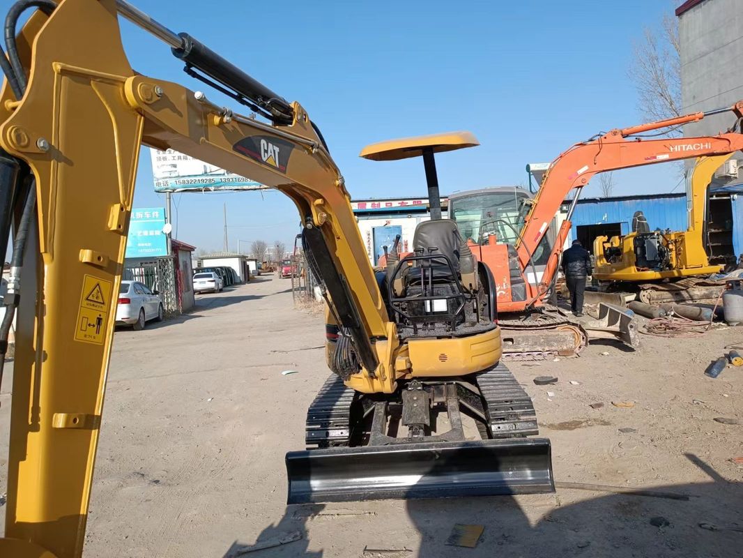 Gebruikte mini graafmachine CAT303 zonder bestuurder cabine hand aarde graver China mini graver
