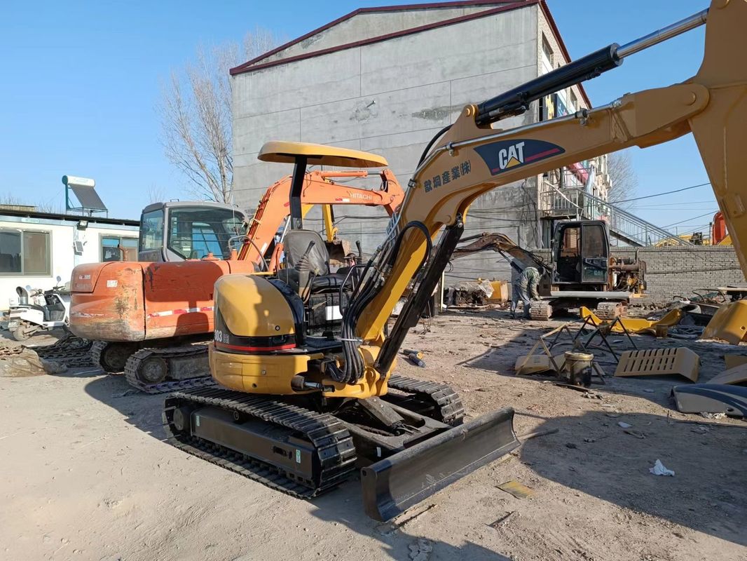 Gebruikte mini graafmachine CAT303 zonder bestuurder cabine hand aarde graver China mini graver