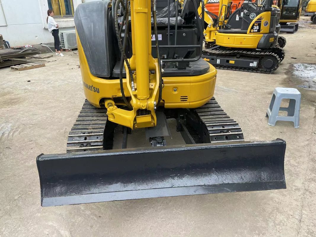 Gebruikte Komatsu PC18 PC35MR mini graafmachine / tweedehands hydraulische mini graafmachine komatsu goede kwaliteit