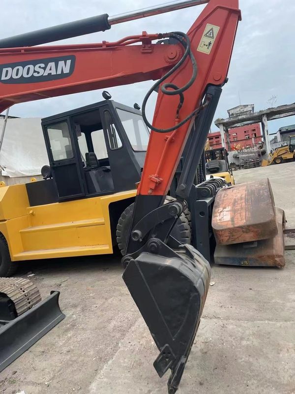 originele tweedehands Doushan DH55 graafmachine is in goede staat sterk en eenvoudig onderhoud