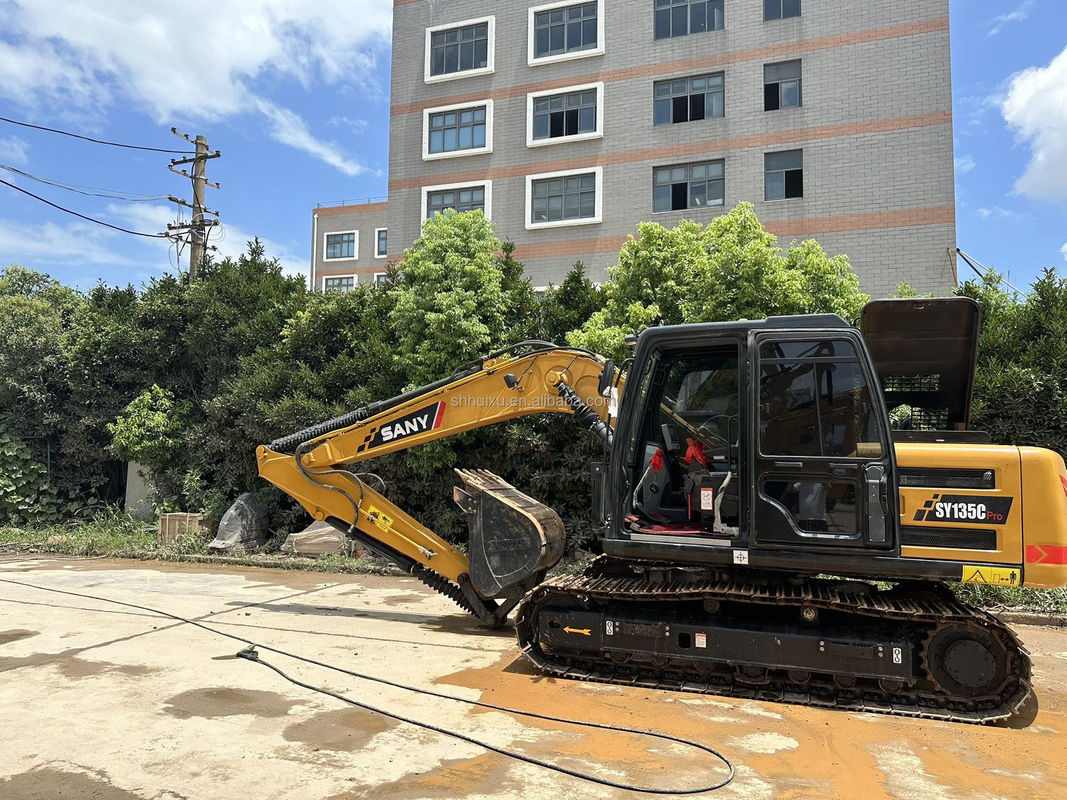 China Made Excavator Gebruikte Sany Excavator 135 Geel 0,7m3 Emmer Capaciteit 13 Tonnen