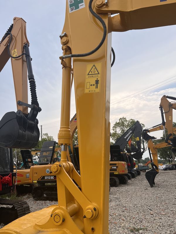 Gebruikte hydraulische kruipgraver Komatsu pc130 andere bouwmachines tweedehands graver Komatsu pc130 goedkope prijs
