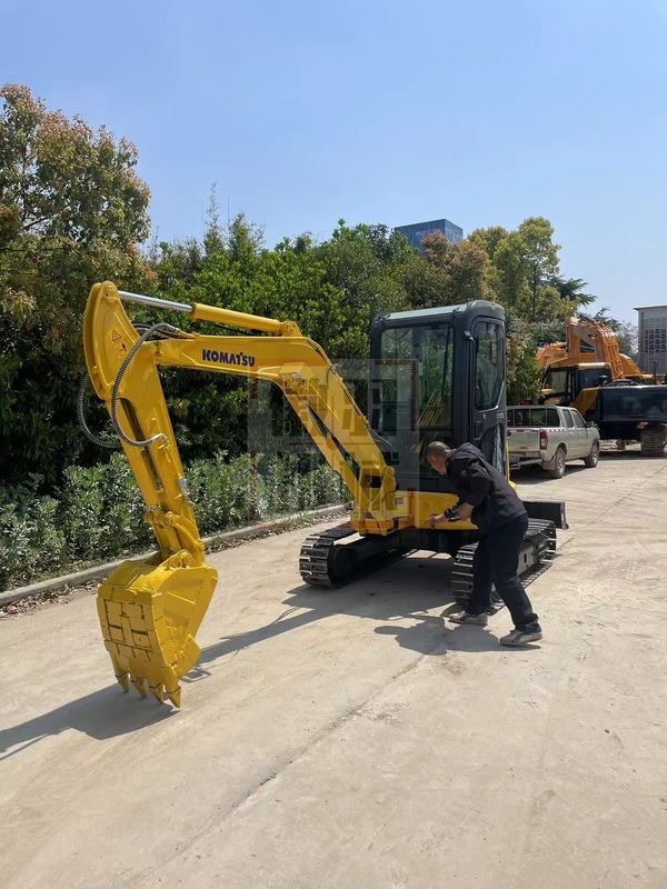 Fabrieksprijs tweedehands mini graafmachine komatsu pc40/hoge vermogen gebruikte graafmachine komatsu pc40