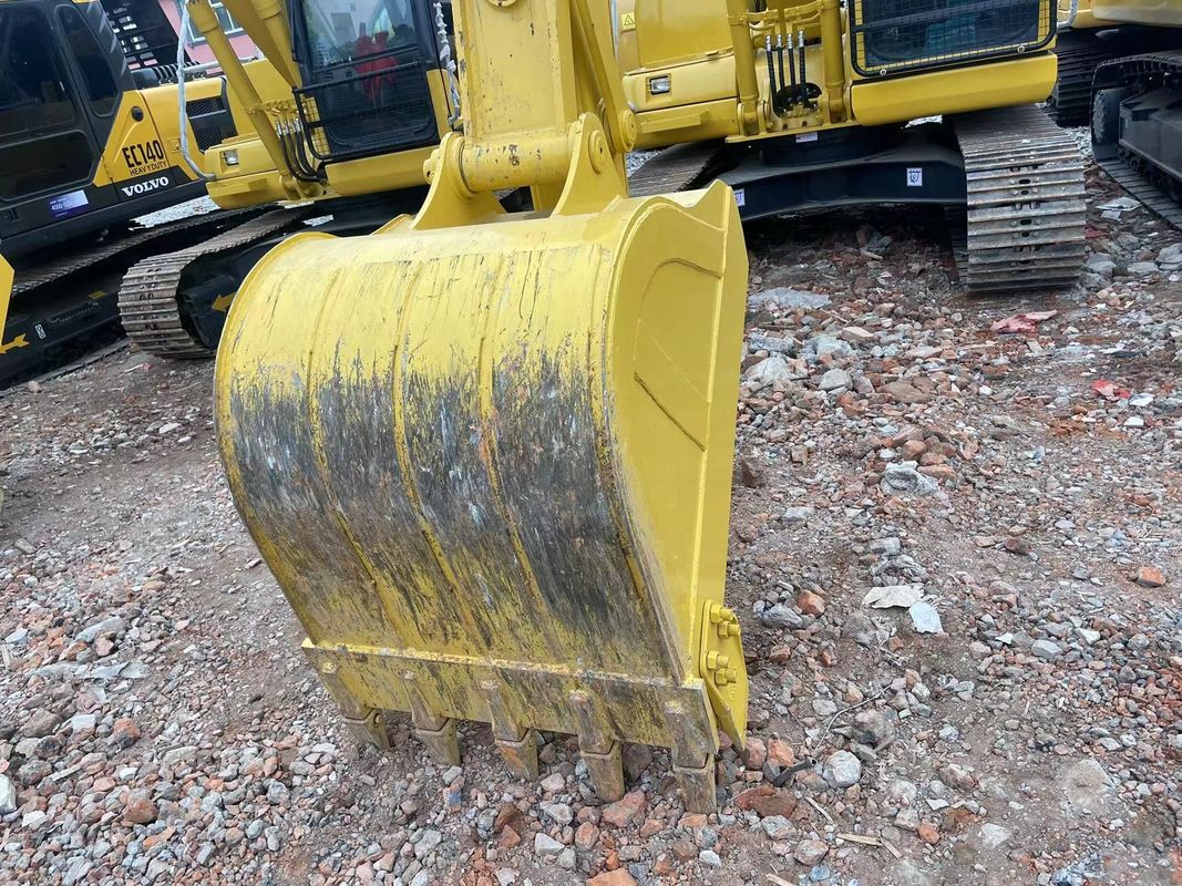Gebruikte graafmachine komatsu pc130/originale motor tweedehands komatsu pc130 in lage prijs te koop