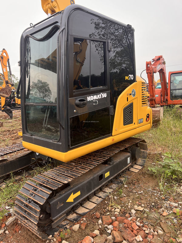 Middelgrote graafmachine met Japanse motor tweedehands komatsu pc130/gebruikte komatsu pc130 met korte werktijden te koop
