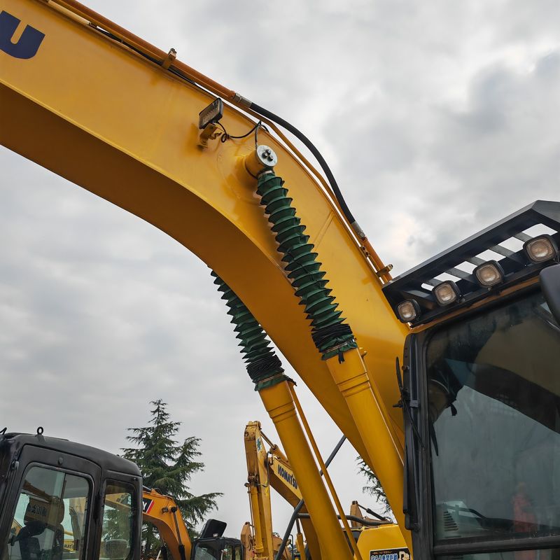 Gebruikte graafmachine in voorraad KOMATSU PC200-8/OORIGINALE LAKTE SECOND HAND KOMATSU PC200-8 te koop tegen een lage prijs