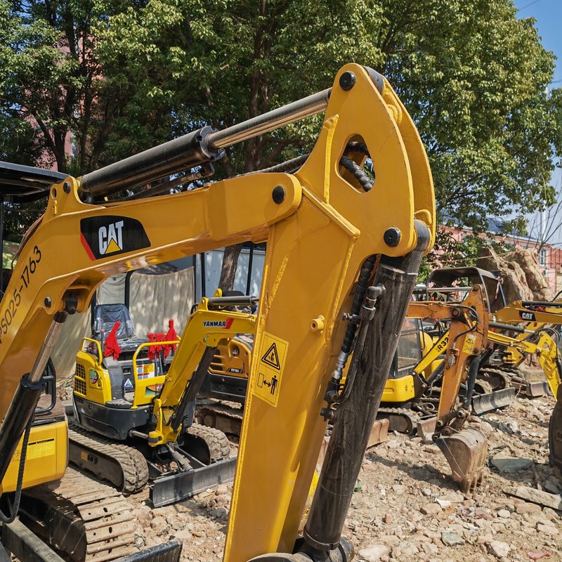 Gebruikte graafmachine mini cat 303/tweedehands originele motor cat 303 met goedkope prijs te koop