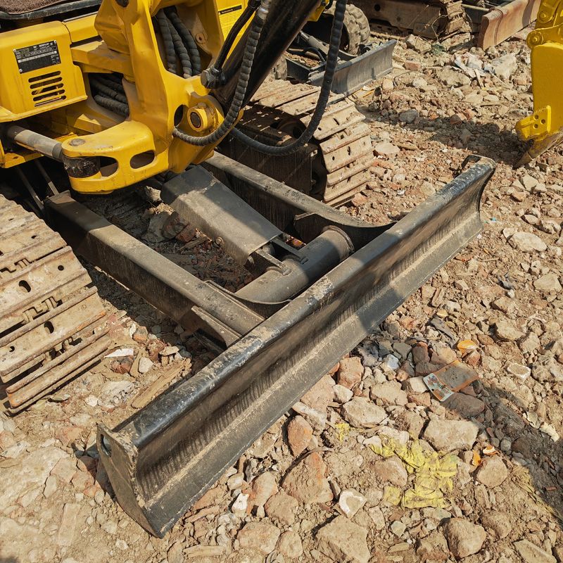Gebruikte graafmachine mini cat 303/tweedehands originele motor cat 303 met goedkope prijs te koop