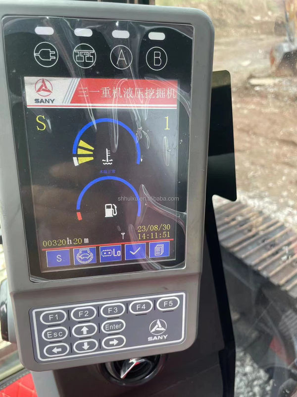 Bijna nieuw 95% 13,5 ton Sany SY135 gebruikte graafmachine graver tweedehands kruiper mini China merk sany te koop