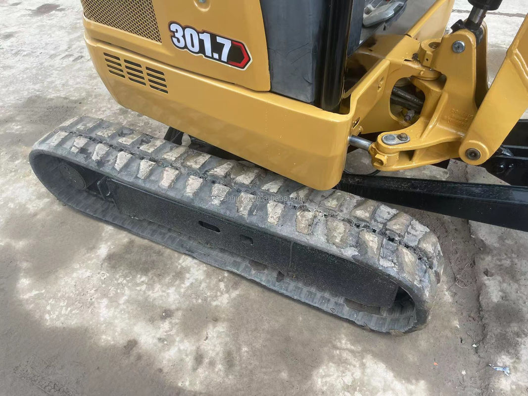 Gebruikte mini graafmachine cat301.7 met rubberen spoor/tweedehands mini graafmachine cat301.7 met goedkope prijs te koop